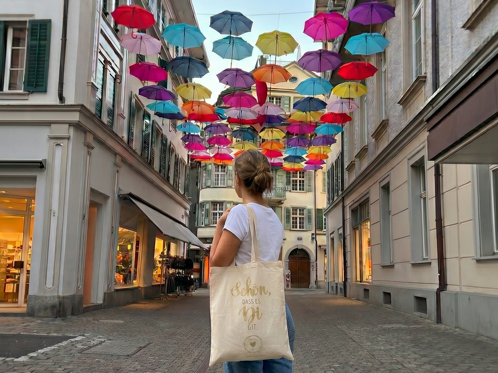 Stofftasche mit liebevollen Schweizer Mundart-Sprüchen